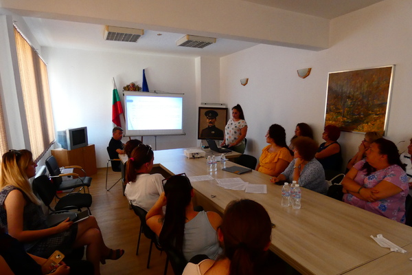 Откриваща пресконференция по проект „Интегриран комплекс от услуги за приобщаване и овластяване на ромите в община Лом“